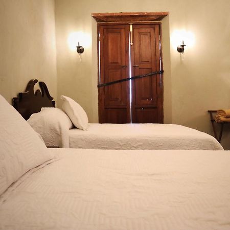La Casa Del General Hotel Boutique Идальго-дель-Парраль Экстерьер фото