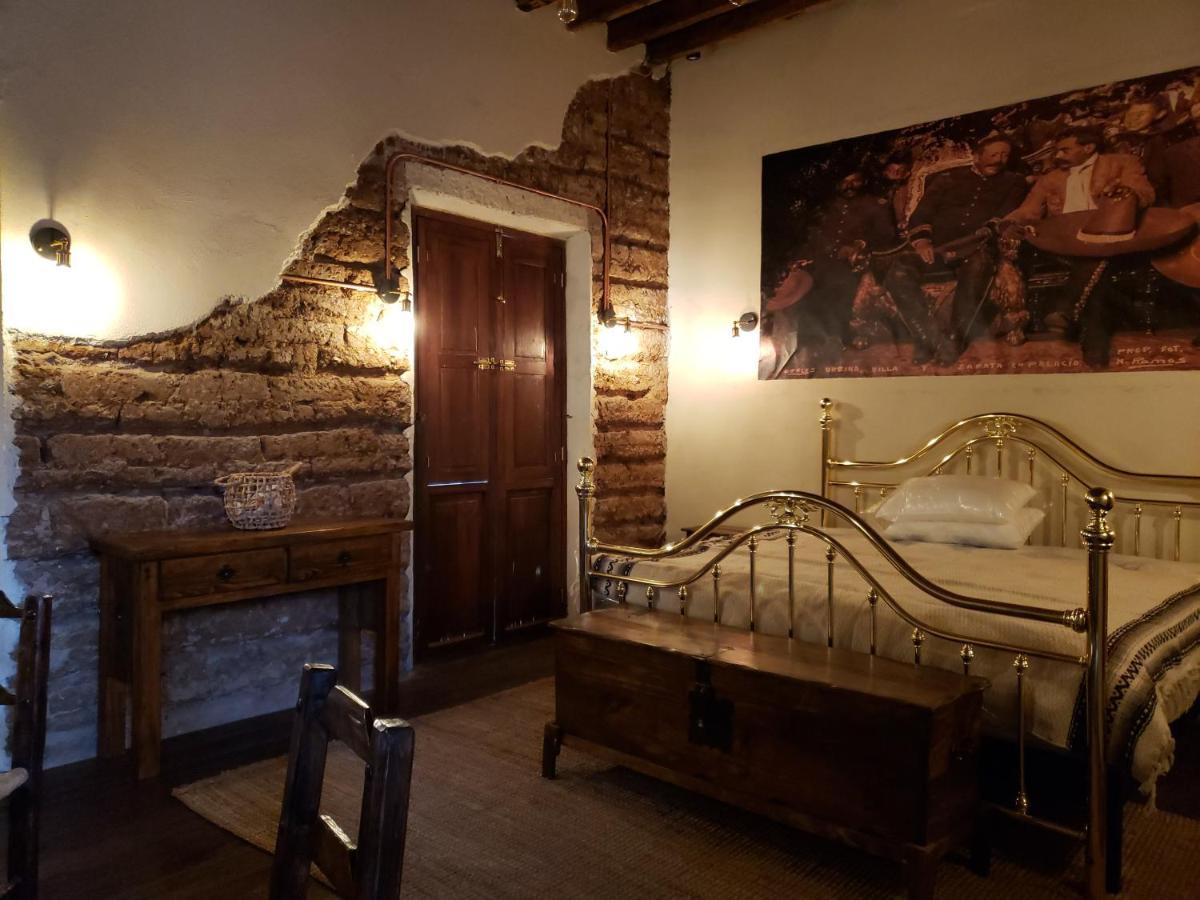 La Casa Del General Hotel Boutique Идальго-дель-Парраль Экстерьер фото