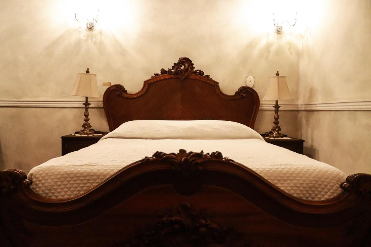 La Casa Del General Hotel Boutique Идальго-дель-Парраль Экстерьер фото