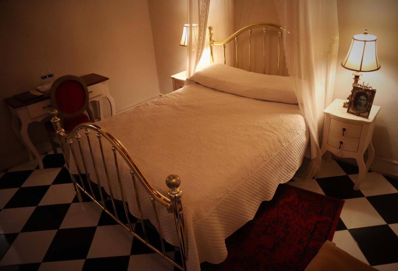 La Casa Del General Hotel Boutique Идальго-дель-Парраль Экстерьер фото