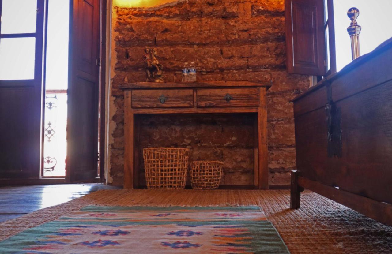 La Casa Del General Hotel Boutique Идальго-дель-Парраль Экстерьер фото